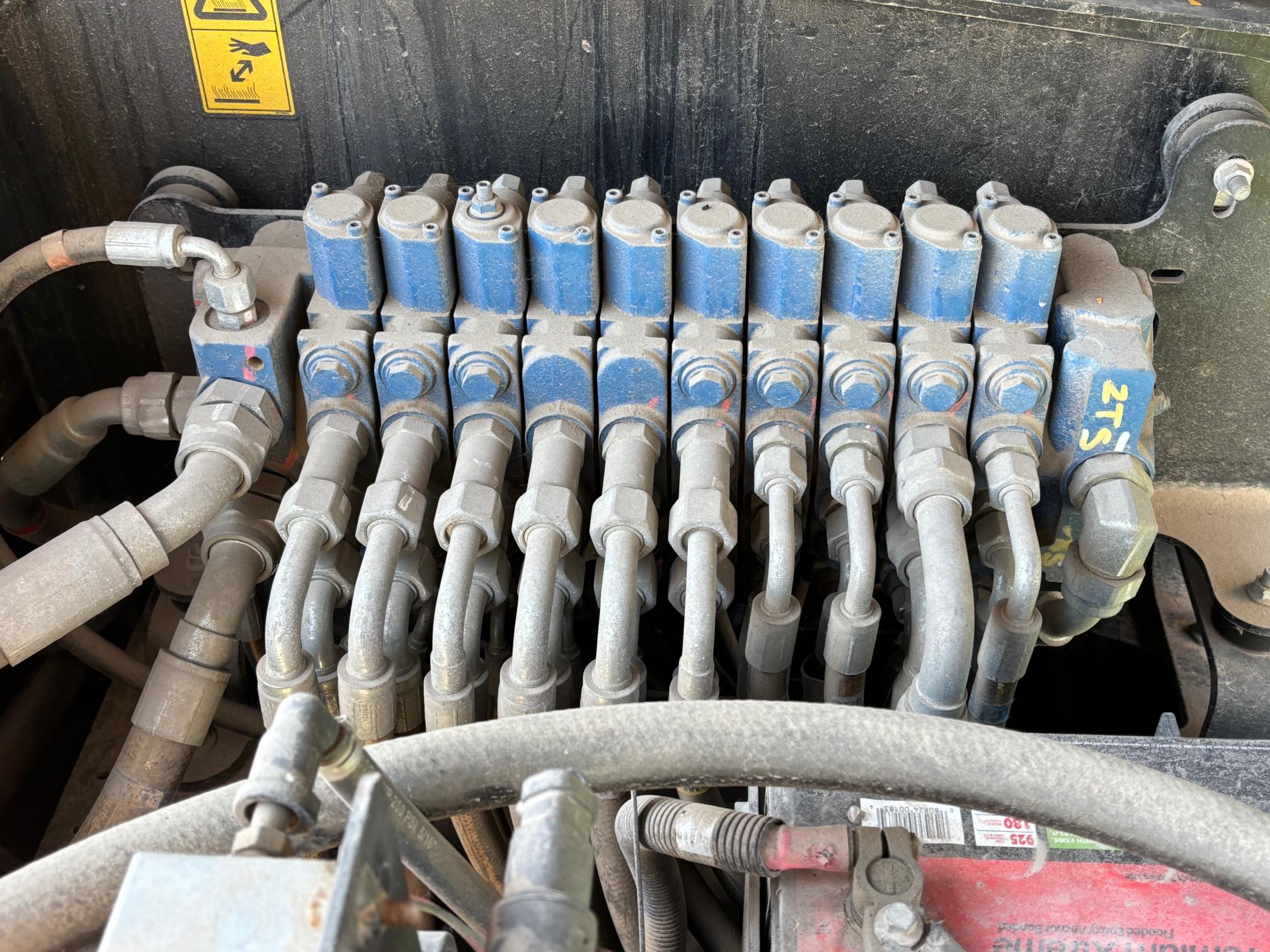 2014 JCB 85Z-1 - Image 32